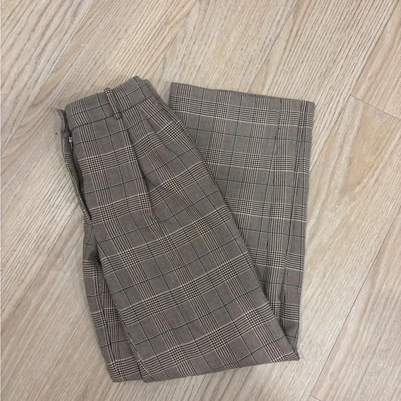 Aritzia Pants - Aritzia Plaid Brown Trousers